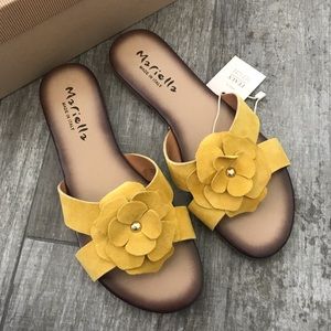 SUMMER SANDALS - yellow mustard